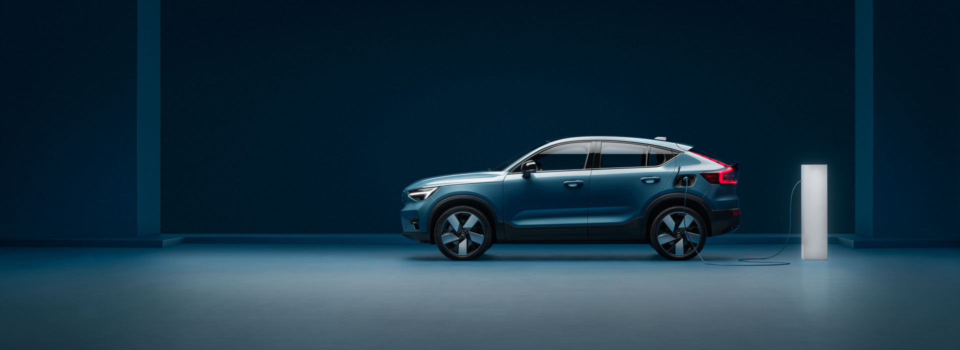 Entdecken Sie den ersten rein elektrischen Crossover von Volvo