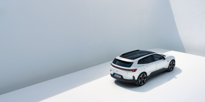 Der vollelektrische Polestar 4 SUV.