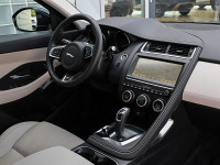 Jaguar E-PACE P200 R-Dynamic S AWD *ACC, Kamera** - SUV/Off-road - Schwarz - Gebrauchtwagen - Bild 3