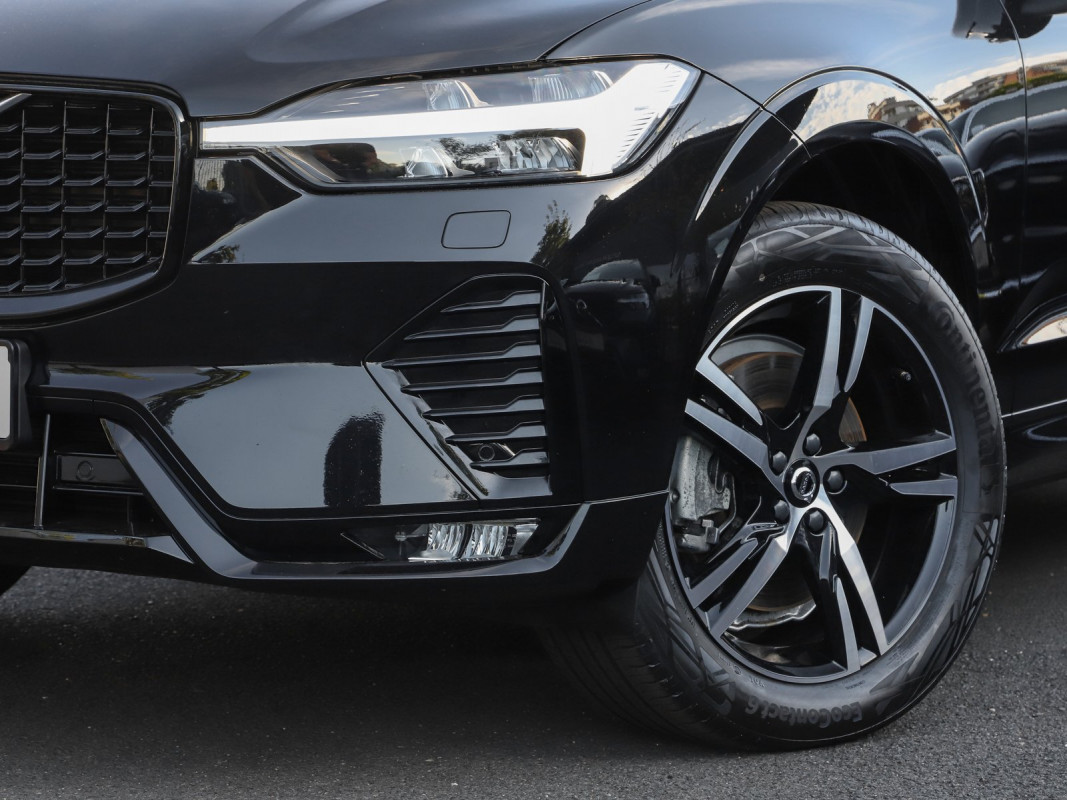 Volvo XC60 B4 (D) AWD - SUV/Off-road - Schwarz - Gebrauchtwagen - Bild 6