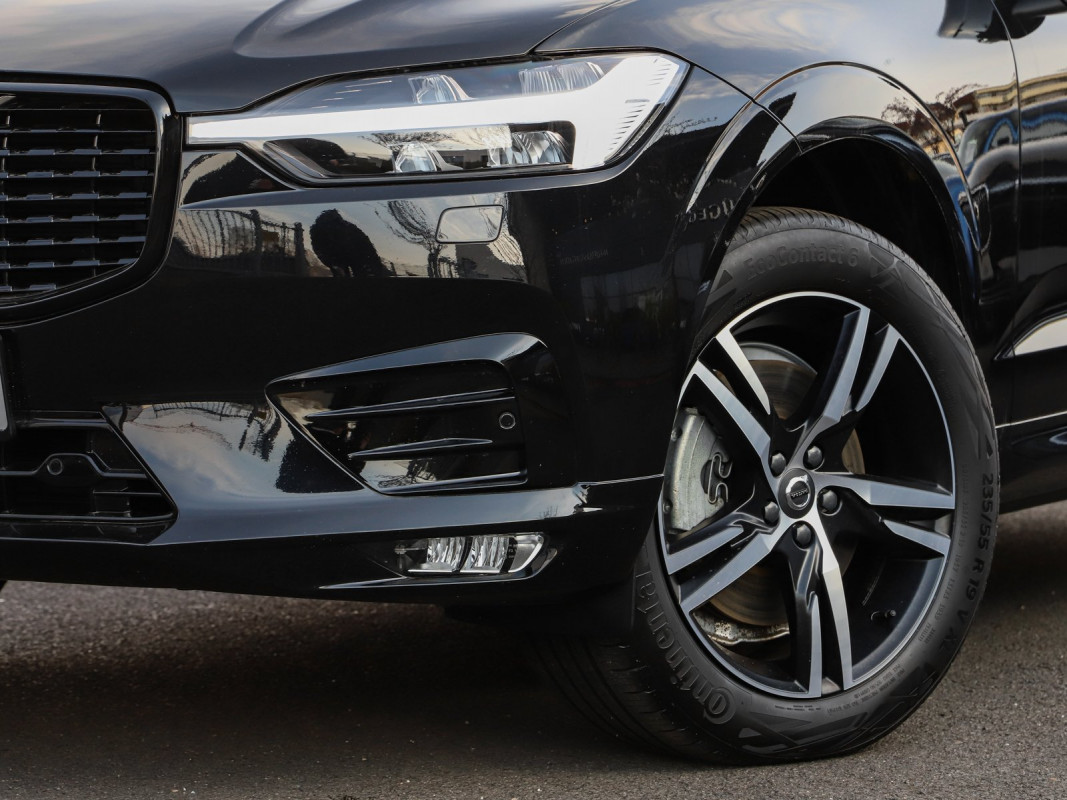 Volvo XC60 B4 (Diesel) R-Design RFK BLIS HUD - SUV/Off-road - Schwarz - Gebrauchtwagen - Bild 6