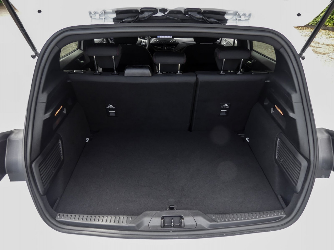 Ford Focus 1.5 EcoBoost - Limousine - Weiss - Gebrauchtwagen - Bild 12