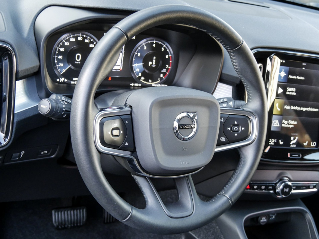 Volvo XC40 T3 - SUV/Off-road - Schwarz - Gebrauchtwagen - Bild 14