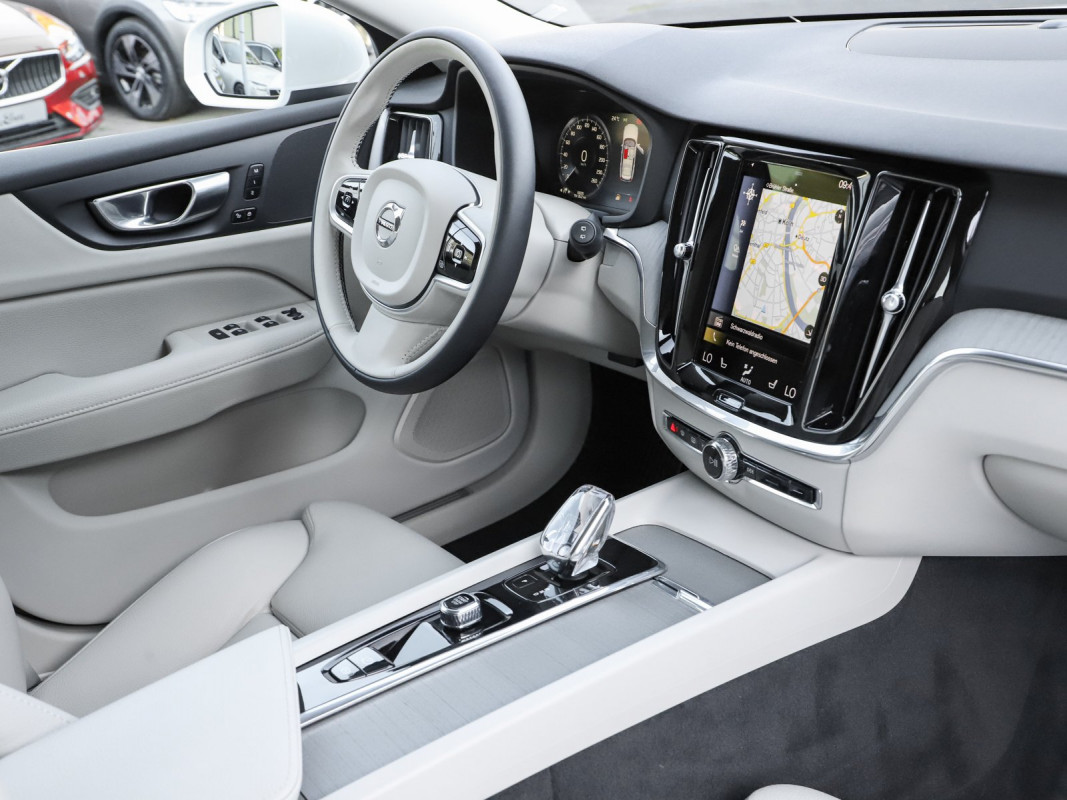 Volvo V60 B4 (D) - Kombi - Weiss - Gebrauchtwagen - Bild 7