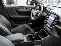 Volvo C40 Twin AWD - SUV/Off-road - Rot - Gebrauchtwagen - Bild 3