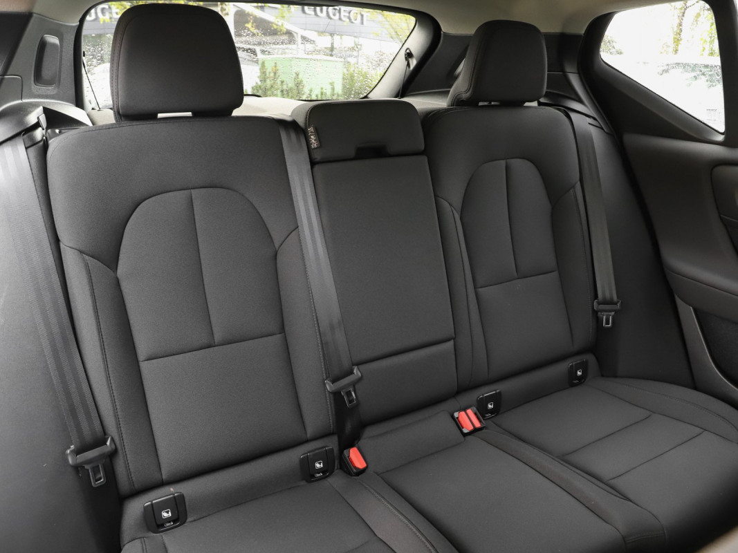 Volvo XC40 T5 Recharge - SUV/Off-road - Grau - Gebrauchtwagen - Bild 5
