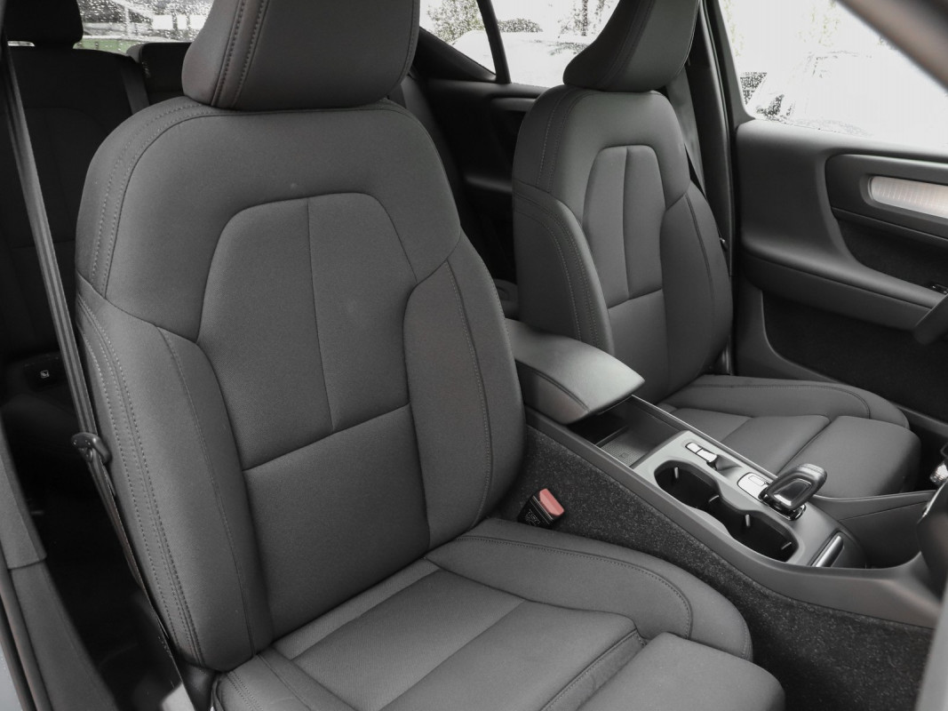 Volvo XC40 T5 Recharge - SUV/Off-road - Grau - Gebrauchtwagen - Bild 6