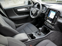 Volvo XC40 T2 - SUV/Off-road - Schwarz - Gebrauchtwagen - Bild 3