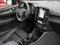 Volvo XC40 T4 Recharge - SUV/Off-road - Grau - Gebrauchtwagen - Bild 3