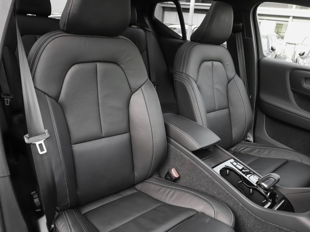 Volvo XC40 T4 Recharge - SUV/Off-road - Grau - Gebrauchtwagen - Bild 7