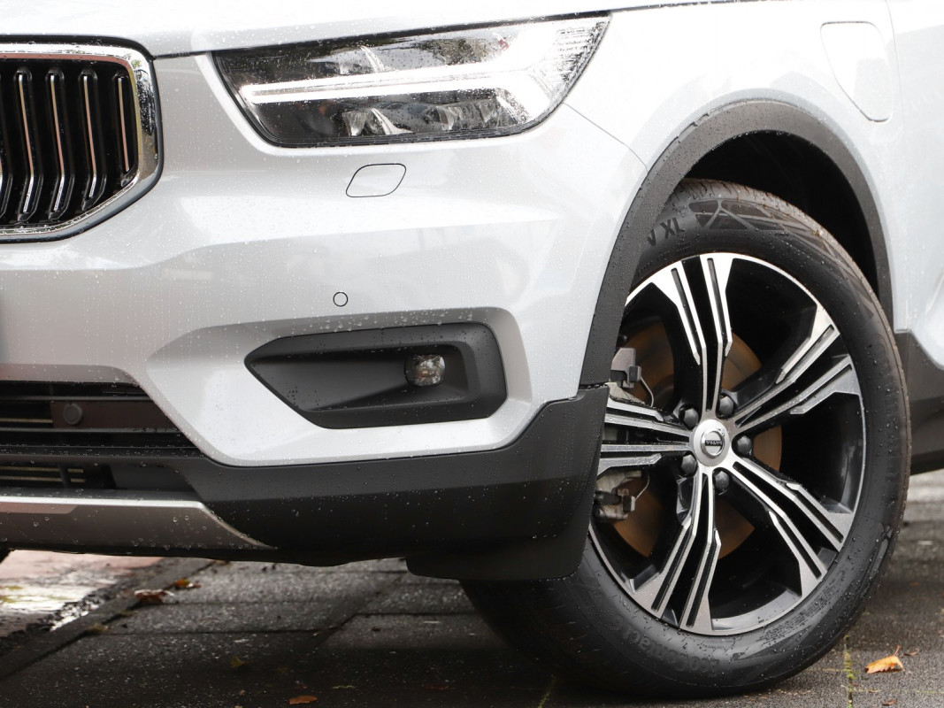 Volvo XC40 T5 Recharge - SUV/Off-road - Grau - Gebrauchtwagen - Bild 3