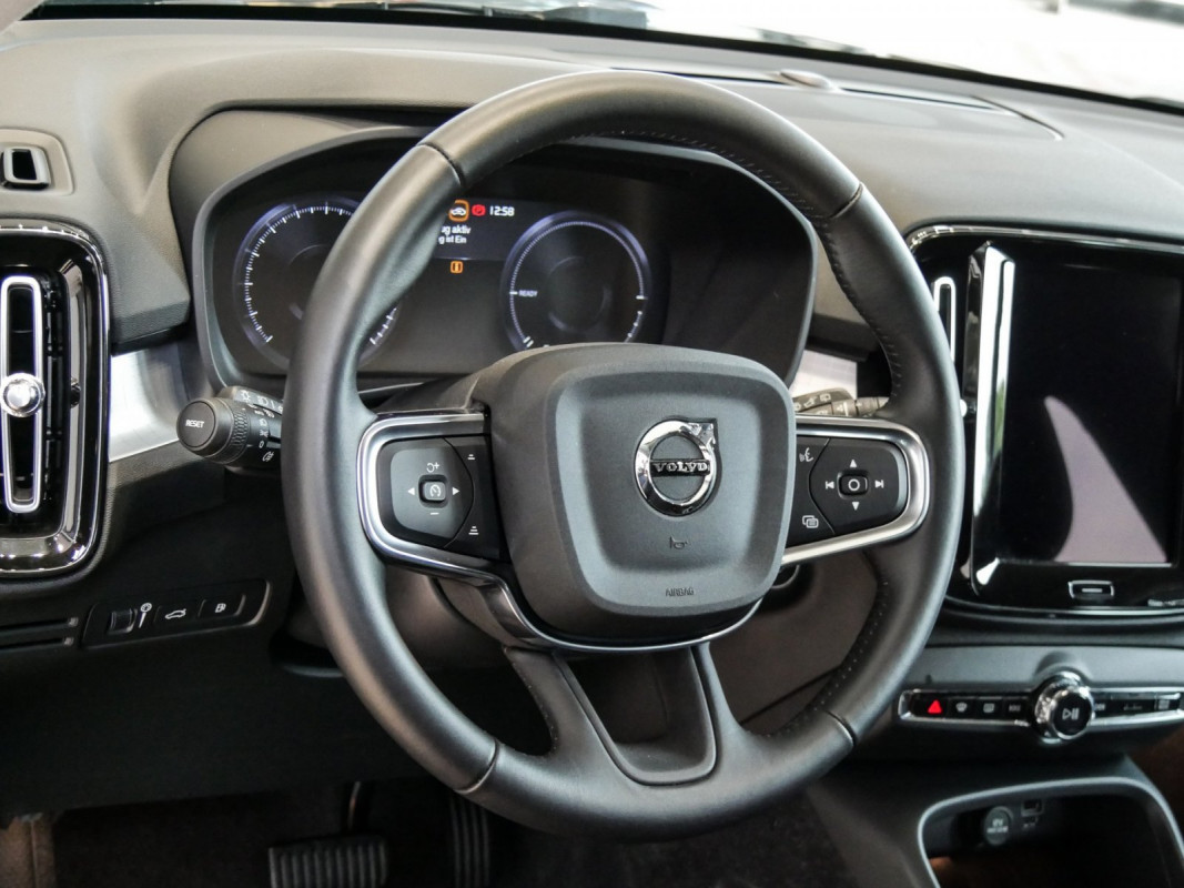 Volvo XC40 T5 Recharge - SUV/Off-road - Grau - Gebrauchtwagen - Bild 10