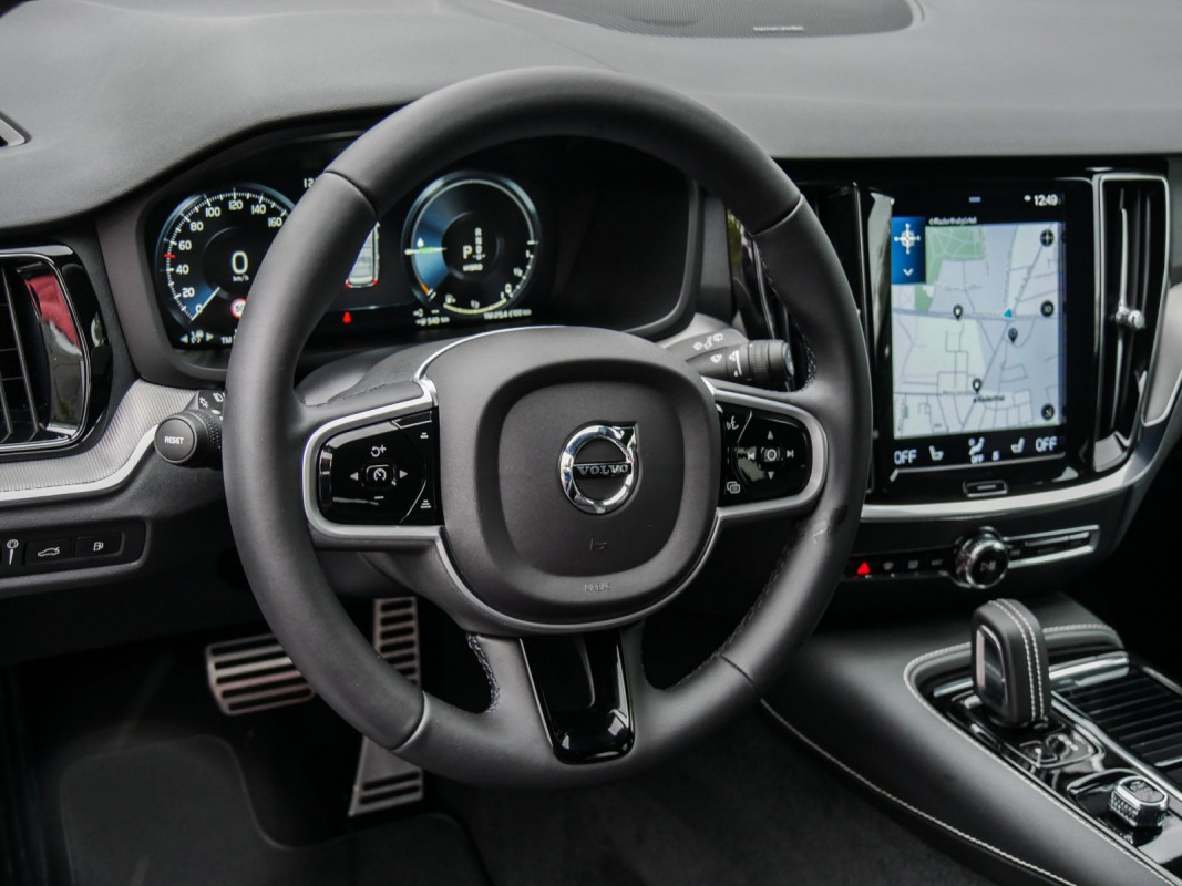 Volvo V60 T8 Recharge AWD - Kombi - Blau - Gebrauchtwagen - Bild 10