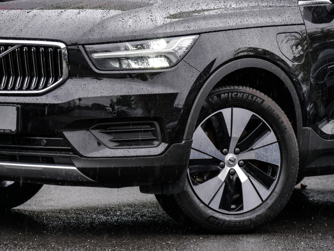 Volvo XC40 T4 Recharge - SUV/Off-road - Schwarz - Gebrauchtwagen - Bild 6