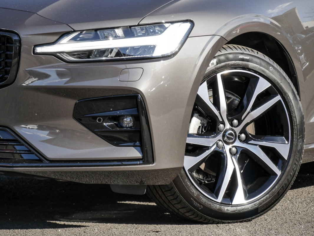 Volvo V60 B4 (D) - Kombi - Grau - Gebrauchtwagen - Bild 6