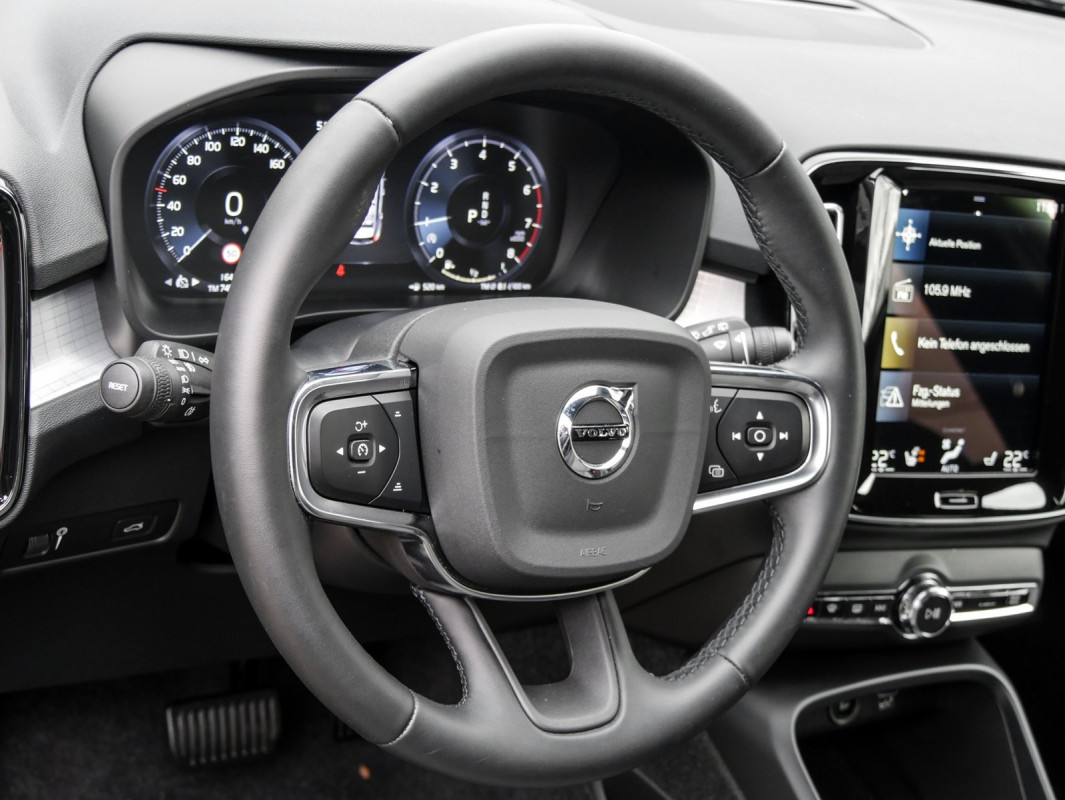 Volvo XC40 T3 - SUV/Off-road - Schwarz - Gebrauchtwagen - Bild 14