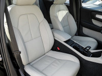 Volvo XC40 B4 (B) - SUV/Off-road - Schwarz - Gebrauchtwagen - Bild 7