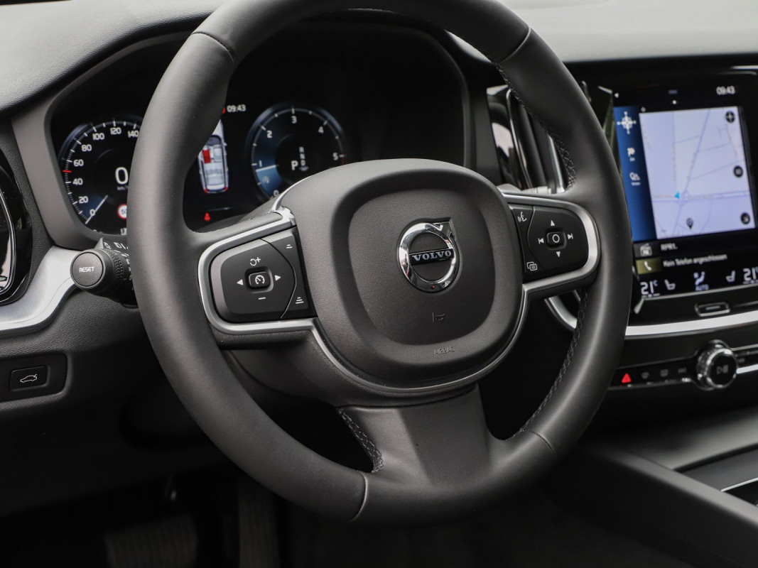 Volvo V60 B4 (D) - Kombi - Rot - Gebrauchtwagen - Bild 11