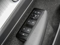 Volvo XC40 T2 - SUV/Off-road - Schwarz - Gebrauchtwagen - Bild 13