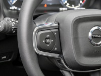 Volvo XC40 T2 - SUV/Off-road - Schwarz - Gebrauchtwagen - Bild 15
