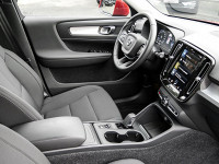 Volvo XC40 T3 - SUV/Off-road - Rot - Gebrauchtwagen - Bild 3