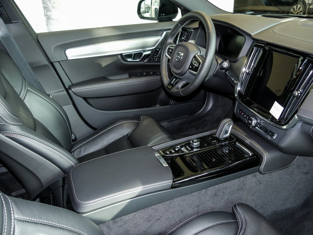 Volvo V90 T6 AWD - Kombi - Grau - Gebrauchtwagen - Bild 3