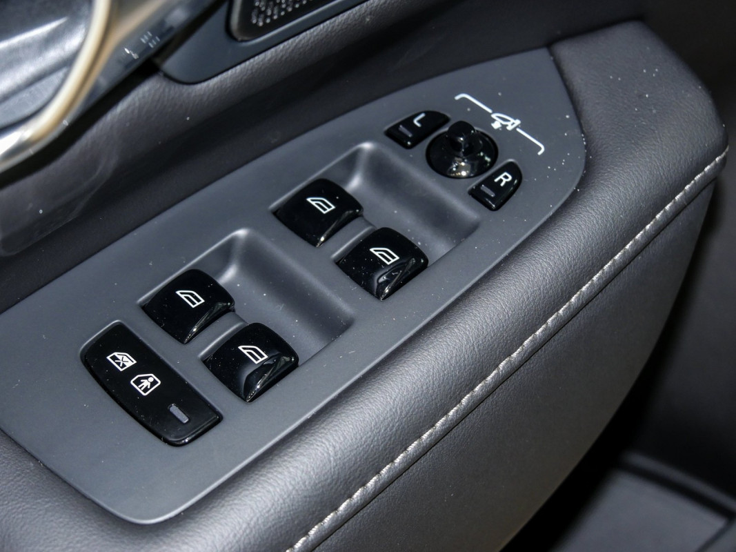Volvo V90 T6 AWD - Kombi - Grau - Gebrauchtwagen - Bild 15