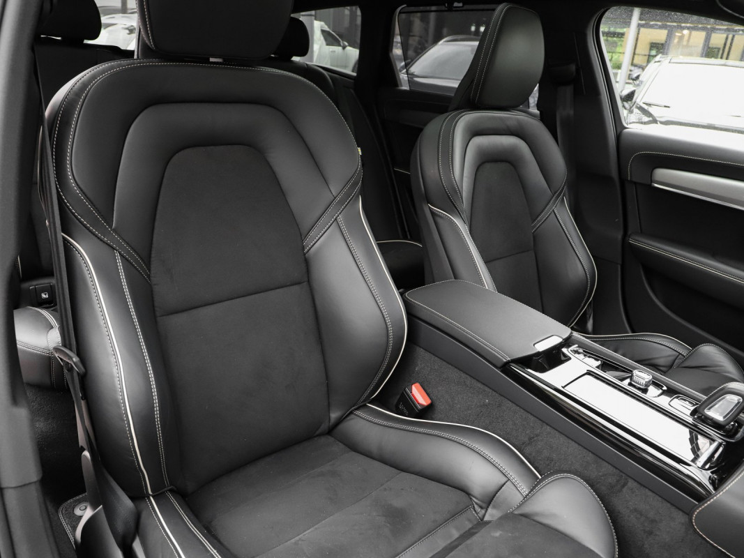 Volvo V90 T8 TE AWD - Kombi - Silber - Gebrauchtwagen - Bild 7