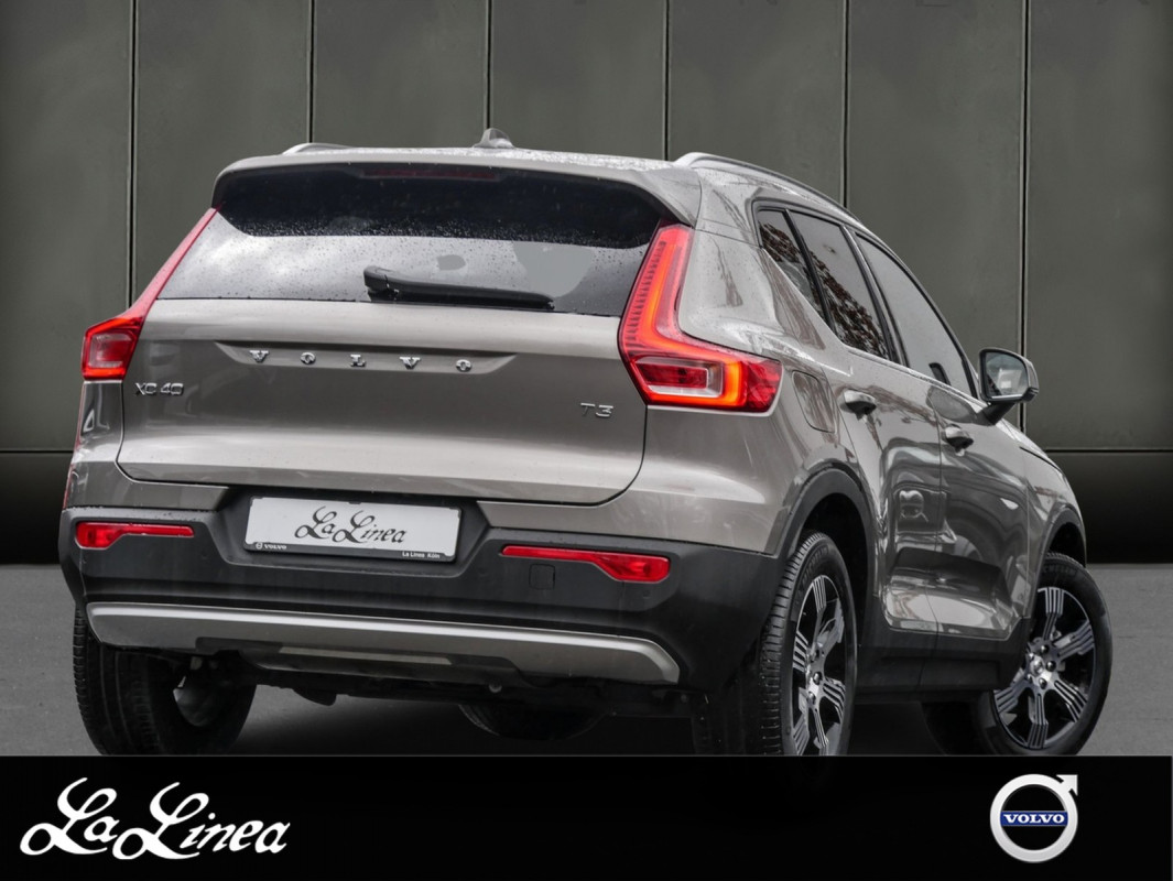 Volvo XC40 T3 - SUV/Off-road - Grau - Gebrauchtwagen - Bild 2