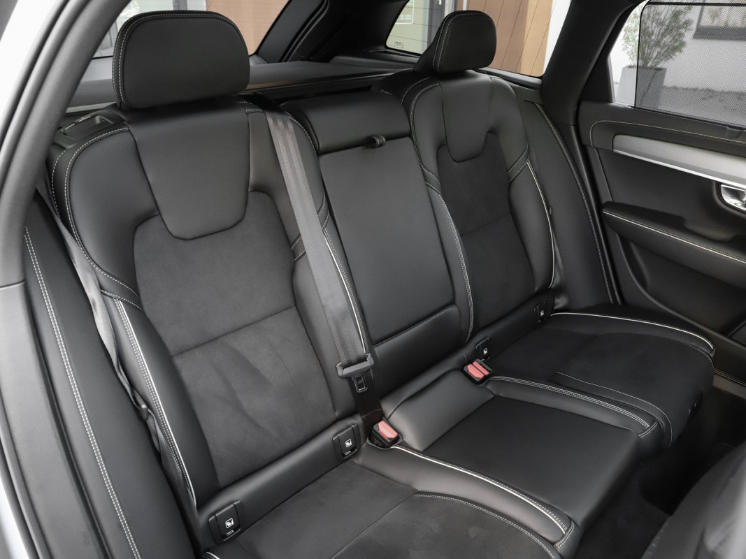 Volvo V90 T8 Recharge AWD - Kombi - Weiss - Gebrauchtwagen - Bild 5