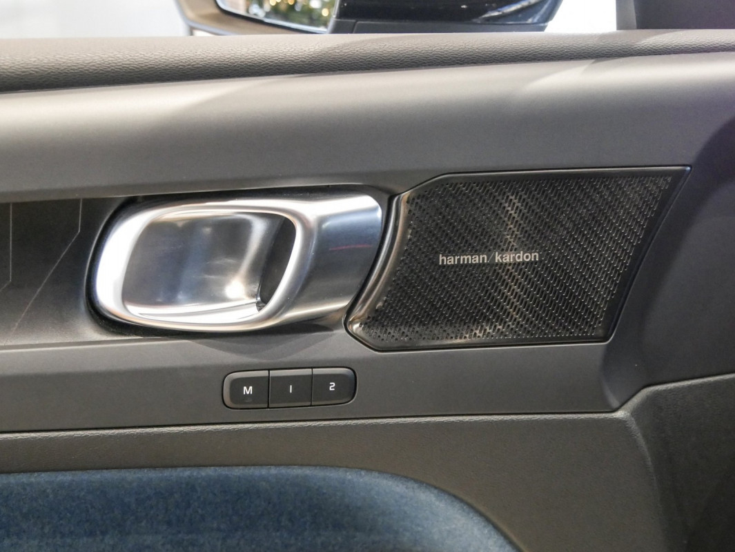 Volvo C40 - SUV/Off-road - Blau - Gebrauchtwagen - Bild 13