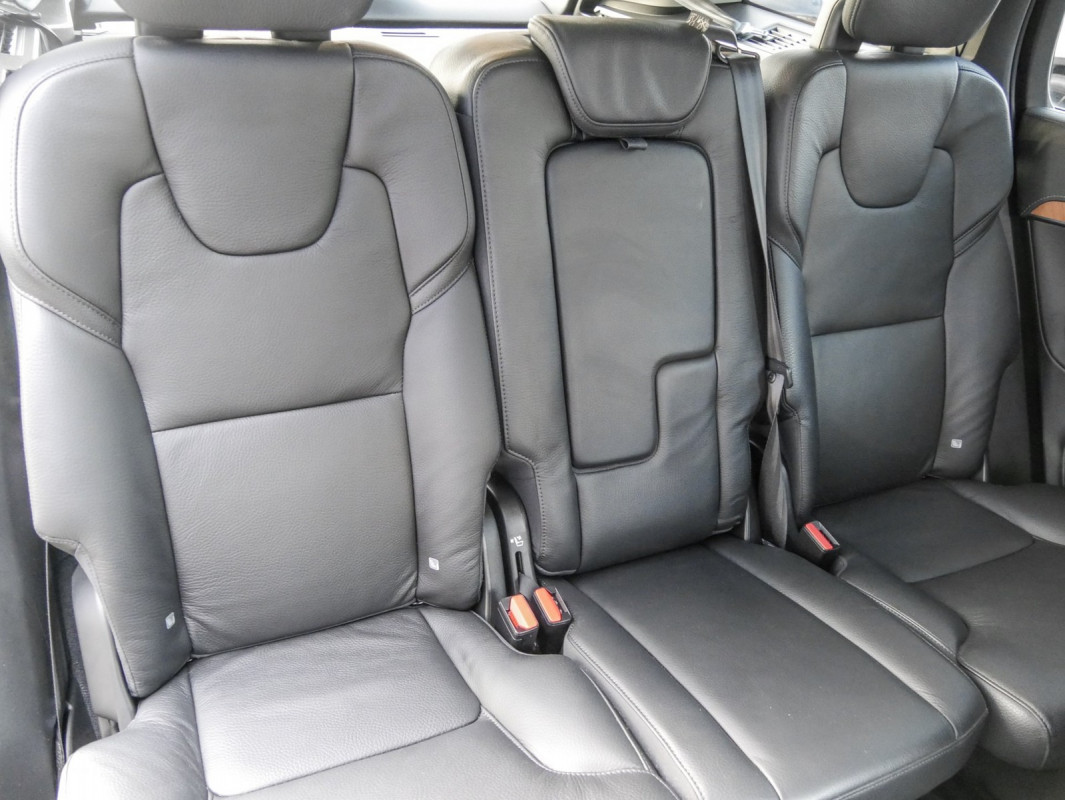 Volvo XC90 B5 (D) AWD - SUV/Off-road - Weiss - Gebrauchtwagen - Bild 5