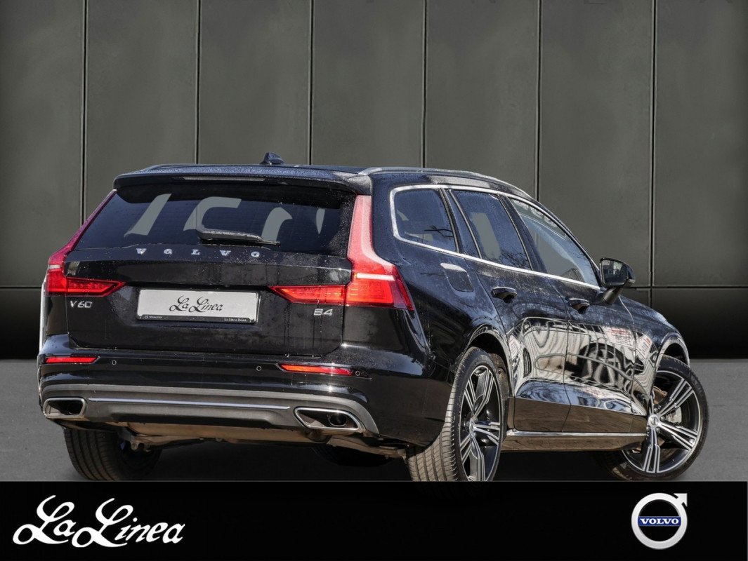 Volvo V60 D4 Inscription - Kombi - Schwarz - Gebrauchtwagen - Bild 2