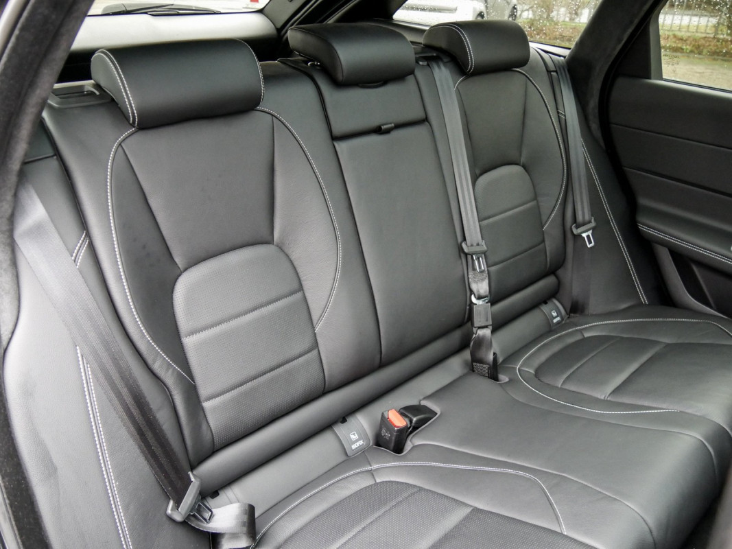 Jaguar XF Sportbrake - Kombi - Schwarz - Gebrauchtwagen - Bild 4