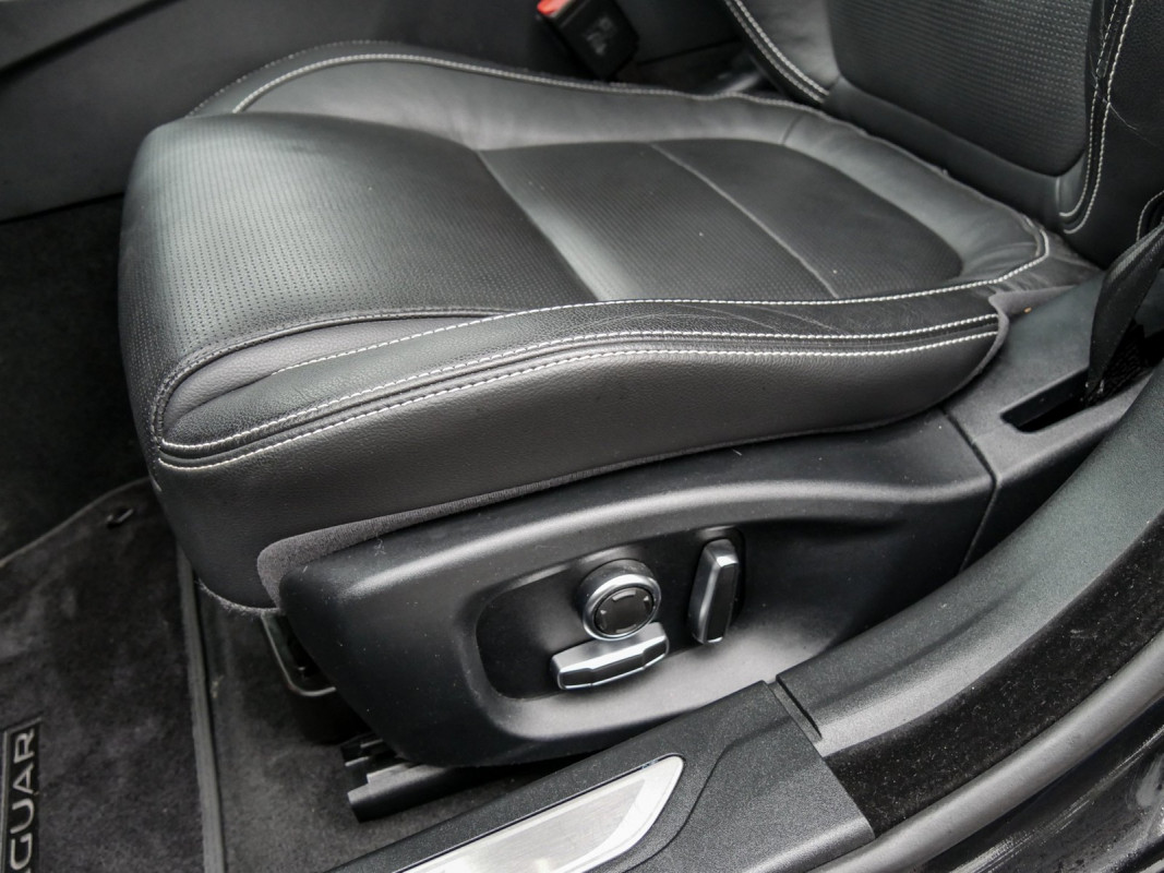 Jaguar XF Sportbrake - Kombi - Schwarz - Gebrauchtwagen - Bild 10