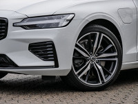 Volvo V60 T6 RECHARGE AWD - Kombi - Weiss - Gebrauchtwagen - Bild 6