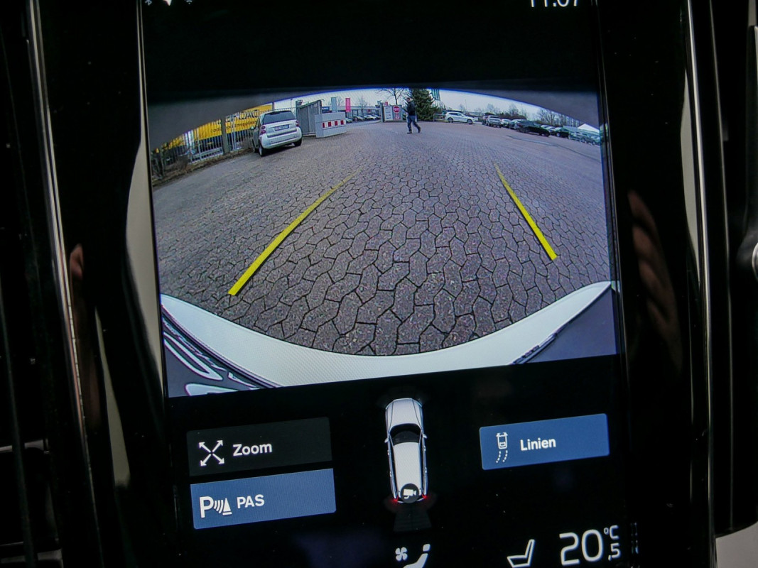 Volvo V60 T6 RECHARGE AWD - Kombi - Weiss - Gebrauchtwagen - Bild 12
