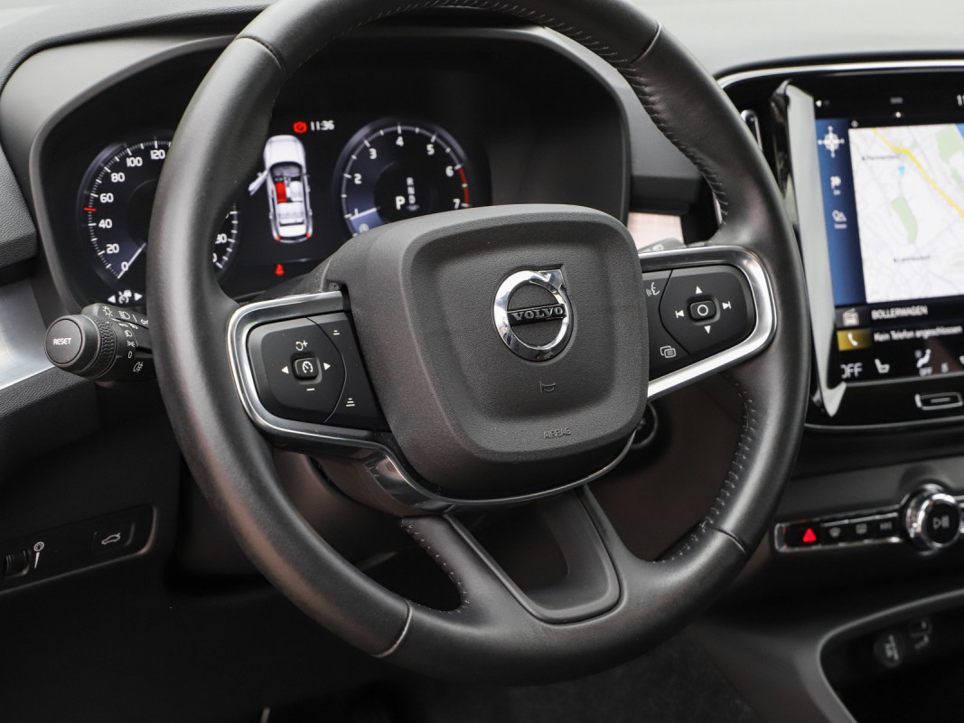 Volvo XC40 T3 - SUV/Off-road - Schwarz - Gebrauchtwagen - Bild 12