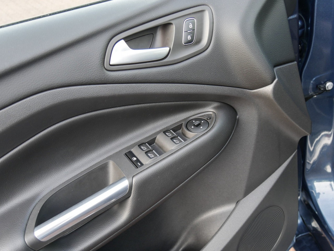 Ford Kuga 1.5 EcoBoost - SUV/Off-road - Blau - Gebrauchtwagen - Bild 14