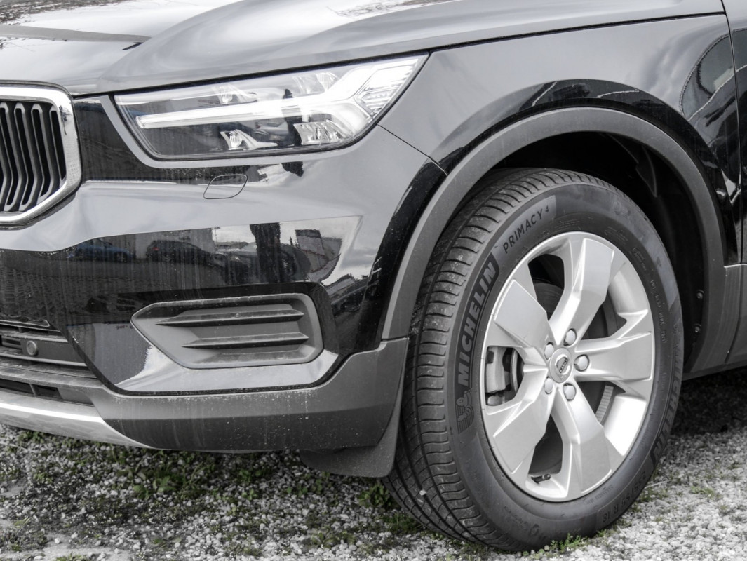 Volvo XC40 T3 - SUV/Off-road - Schwarz - Gebrauchtwagen - Bild 6