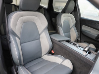 Volvo XC60 T6 AWD Recharge - SUV/Off-road - Weiss - Gebrauchtwagen - Bild 7
