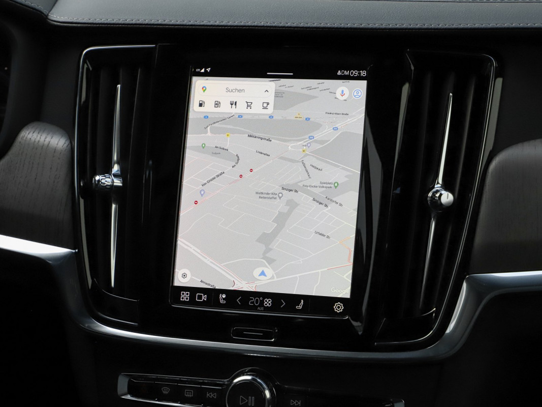Volvo V90 T6 TE AWD - Kombi - Weiss - Gebrauchtwagen - Bild 11