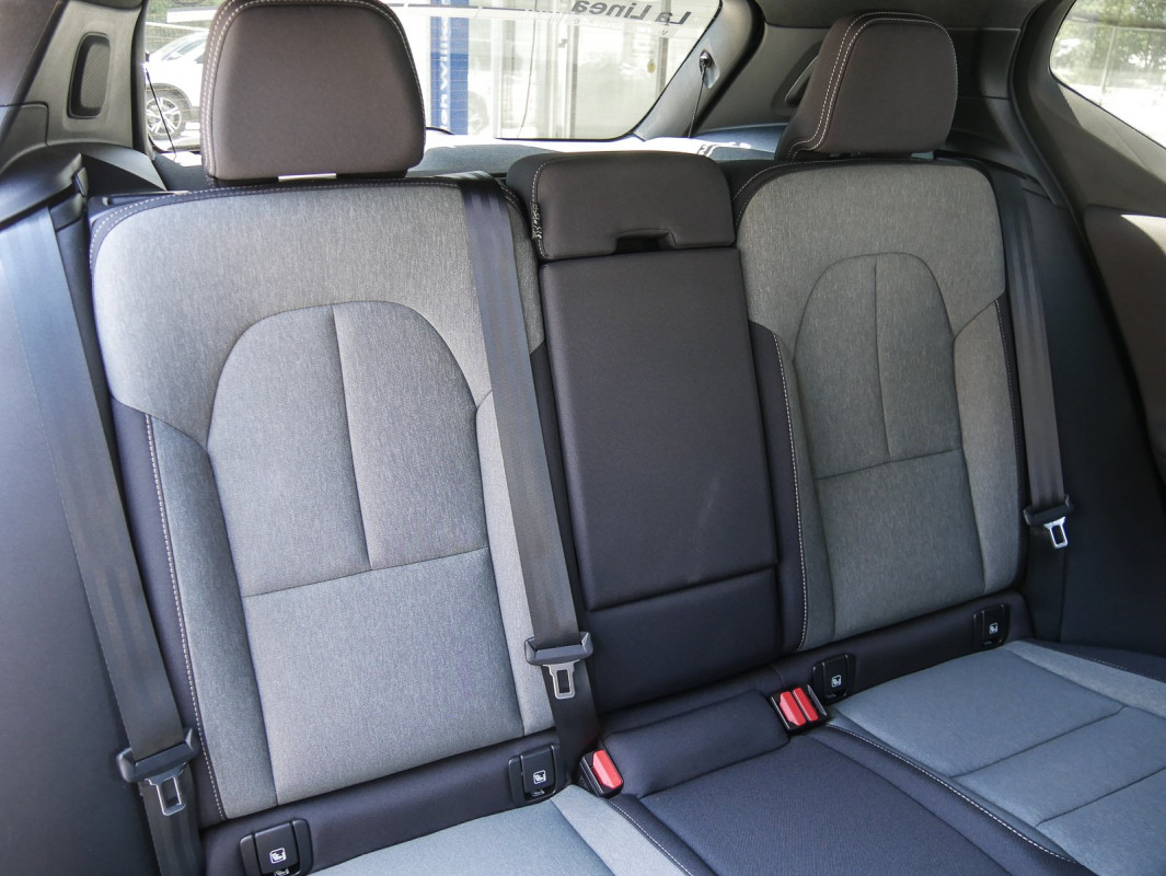 Volvo XC40 T5 Recharge - SUV/Off-road - Blau - Gebrauchtwagen - Bild 5