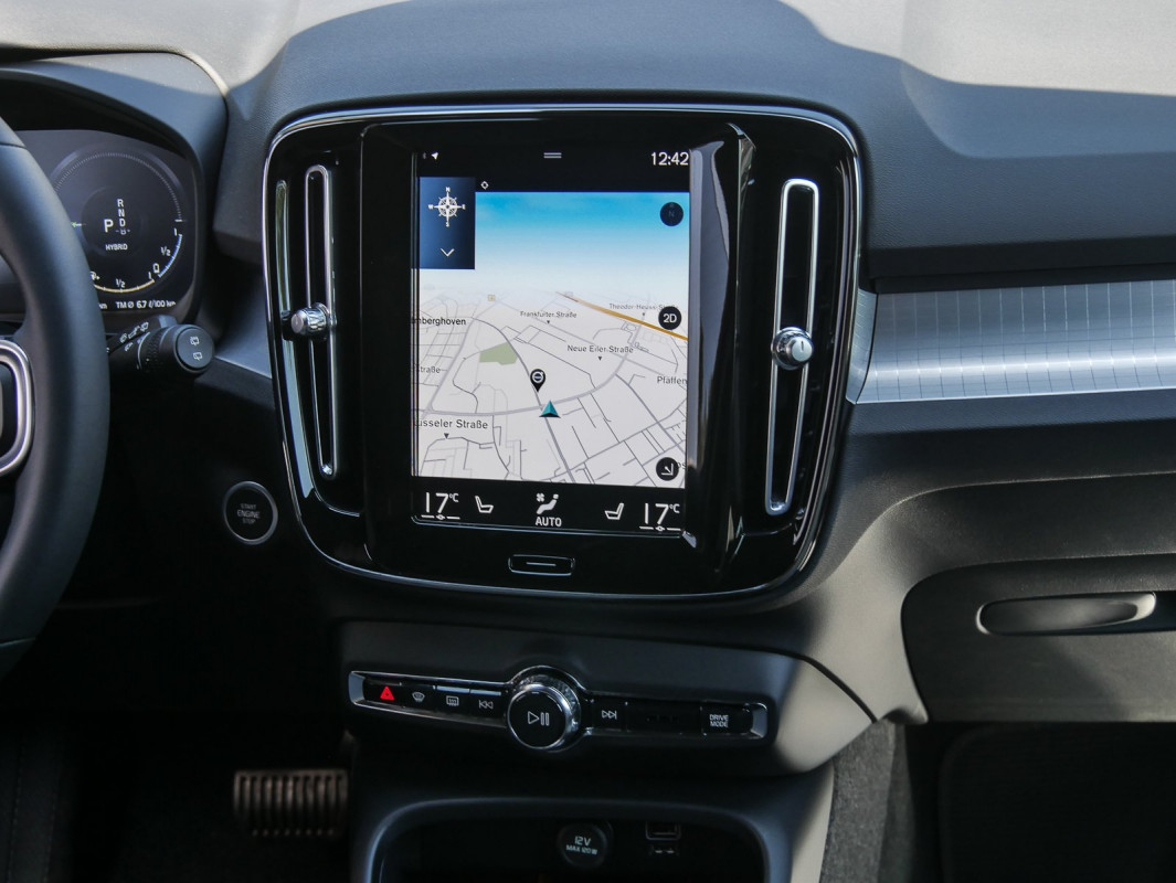 Volvo XC40 T5 Recharge - SUV/Off-road - Blau - Gebrauchtwagen - Bild 9