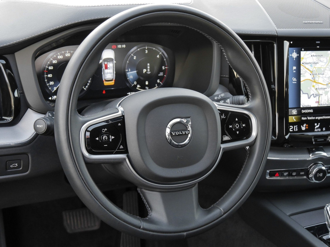 Volvo XC60 B4 Diesel - SUV/Off-road - Schwarz - Gebrauchtwagen - Bild 10