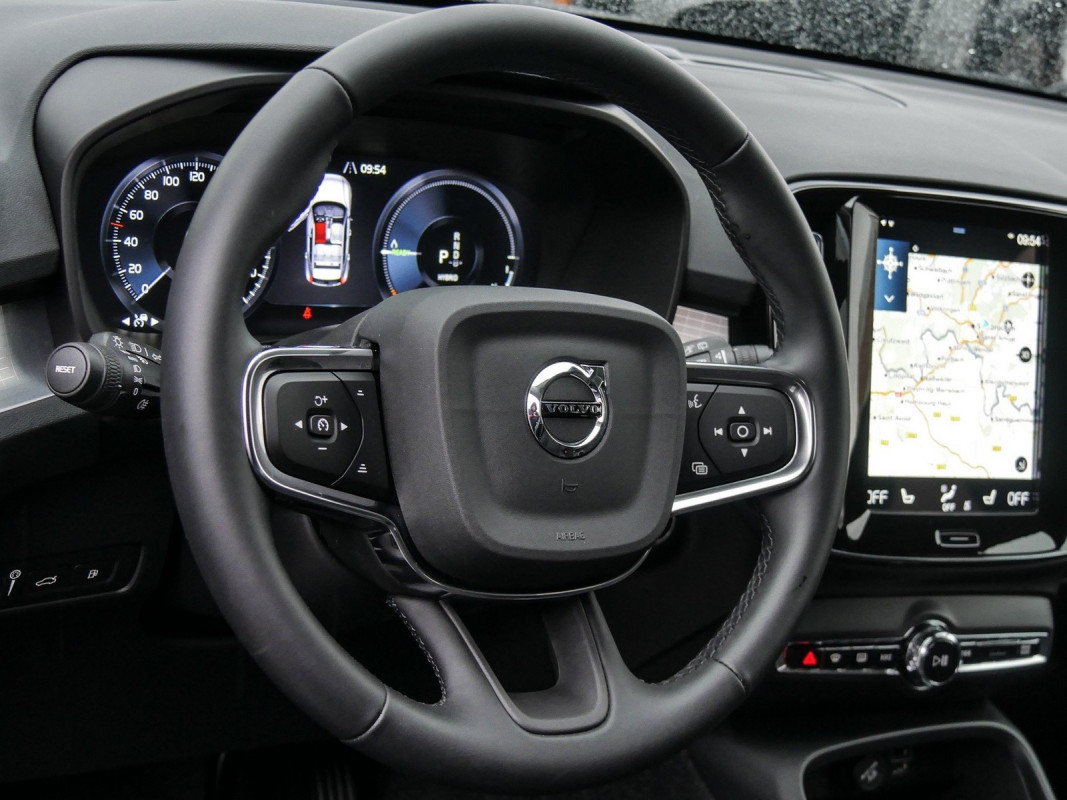 Volvo XC40 T5 Recharge - SUV/Off-road - Schwarz - Gebrauchtwagen - Bild 10