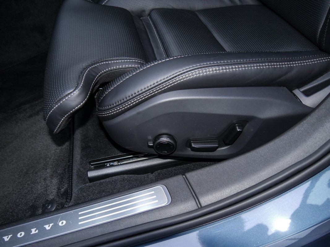 Volvo S90 B5 D - Limousine - Blau - Gebrauchtwagen - Bild 12