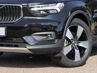 Volvo XC40 T3 INSCRIPTION Expression - SUV/Off-road - Schwarz - Gebrauchtwagen - Bild 6