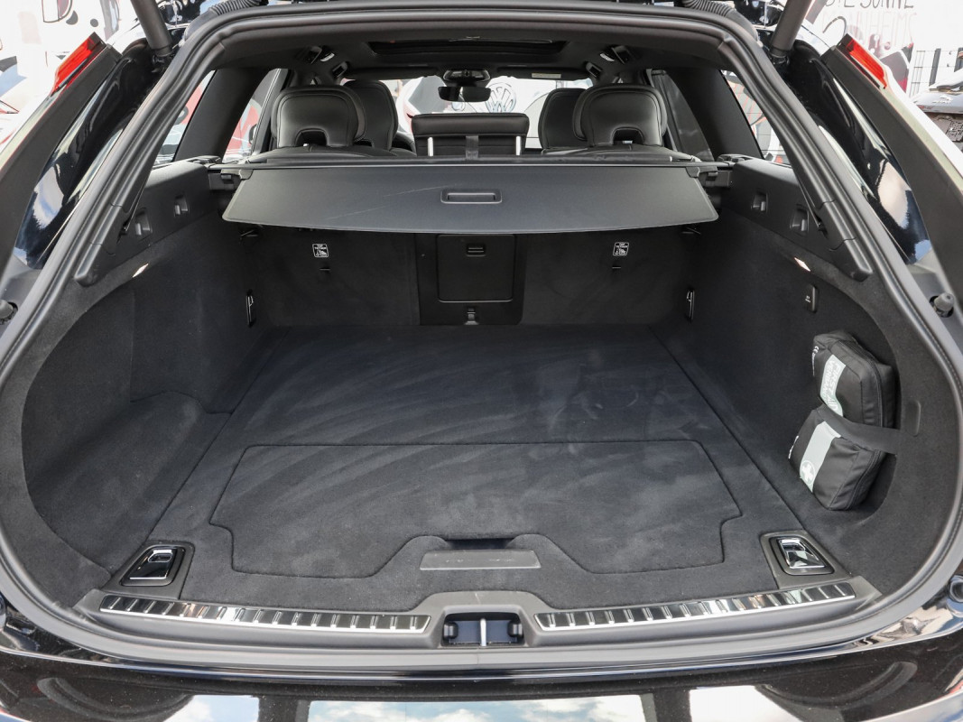 Volvo V90 T8 Twin Engine AWD R-Design Recharge  - Kombi - Schwarz - Gebrauchtwagen - Bild 11