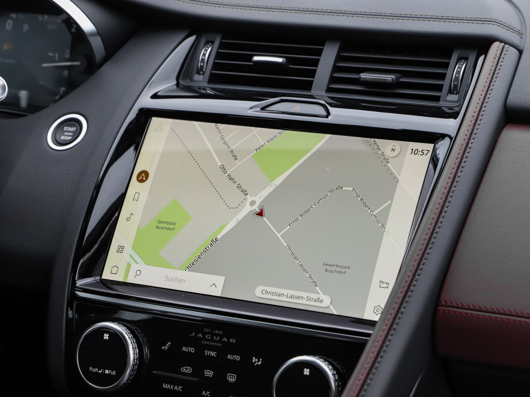Jaguar E-PACE - SUV/Off-road - Blau - Tageszulassung - Bild 7